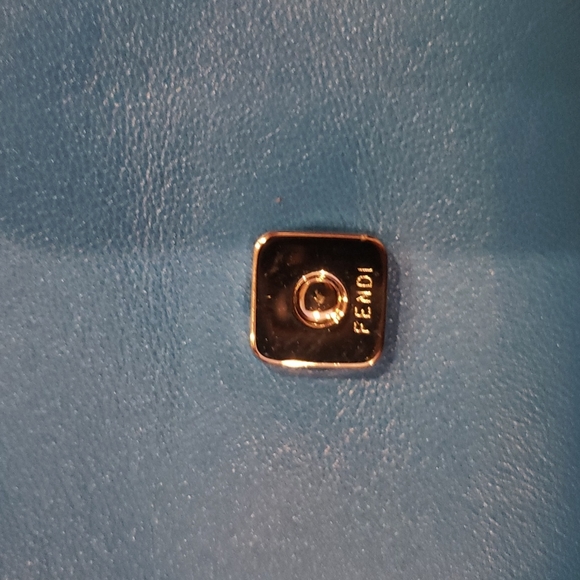 Fendi size small party size purse 👛 100% Authentic - Picture 8 of 13